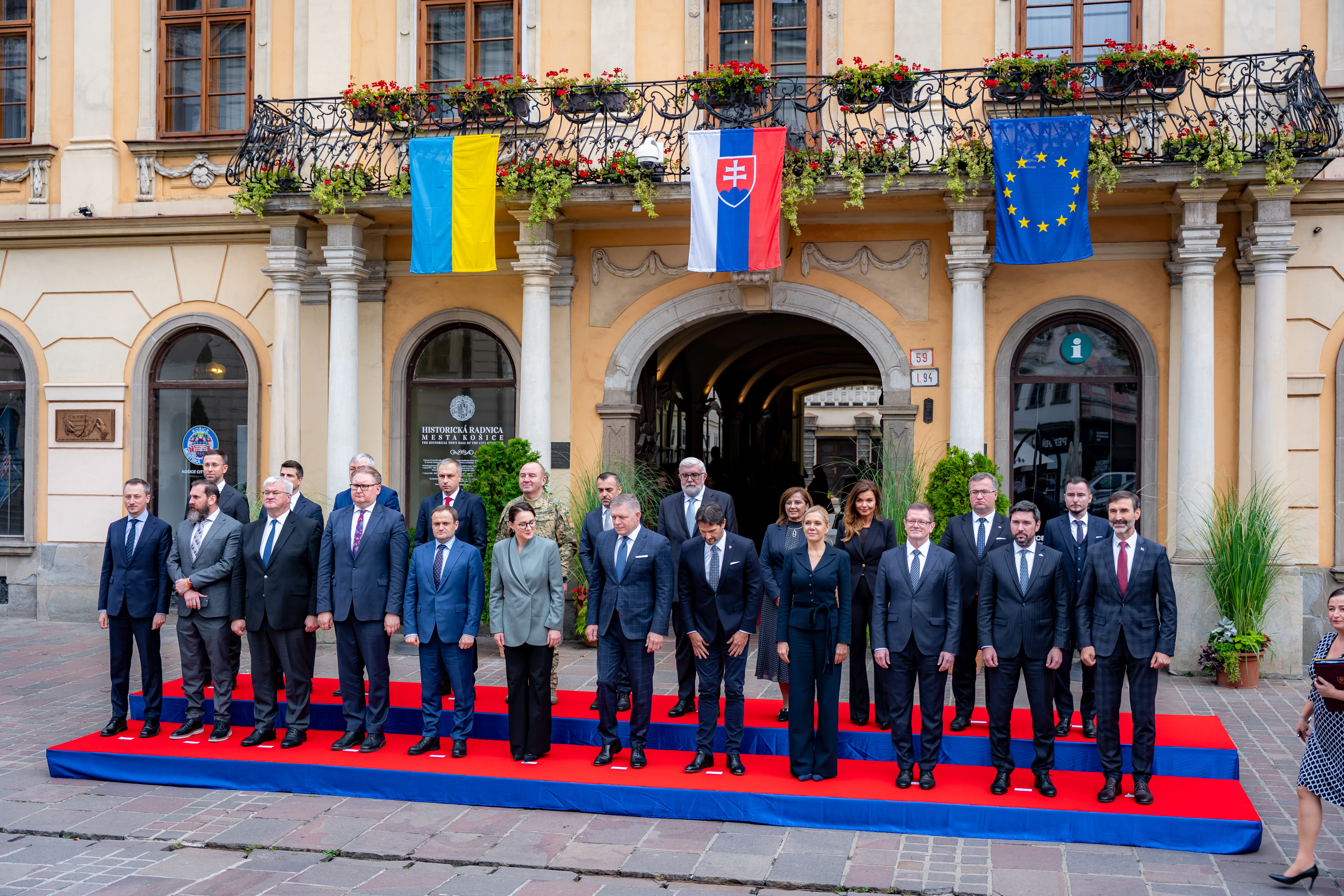 Spolocne rokovanie clenov vlad Slovenskej republiky a Ukrajinyr-54